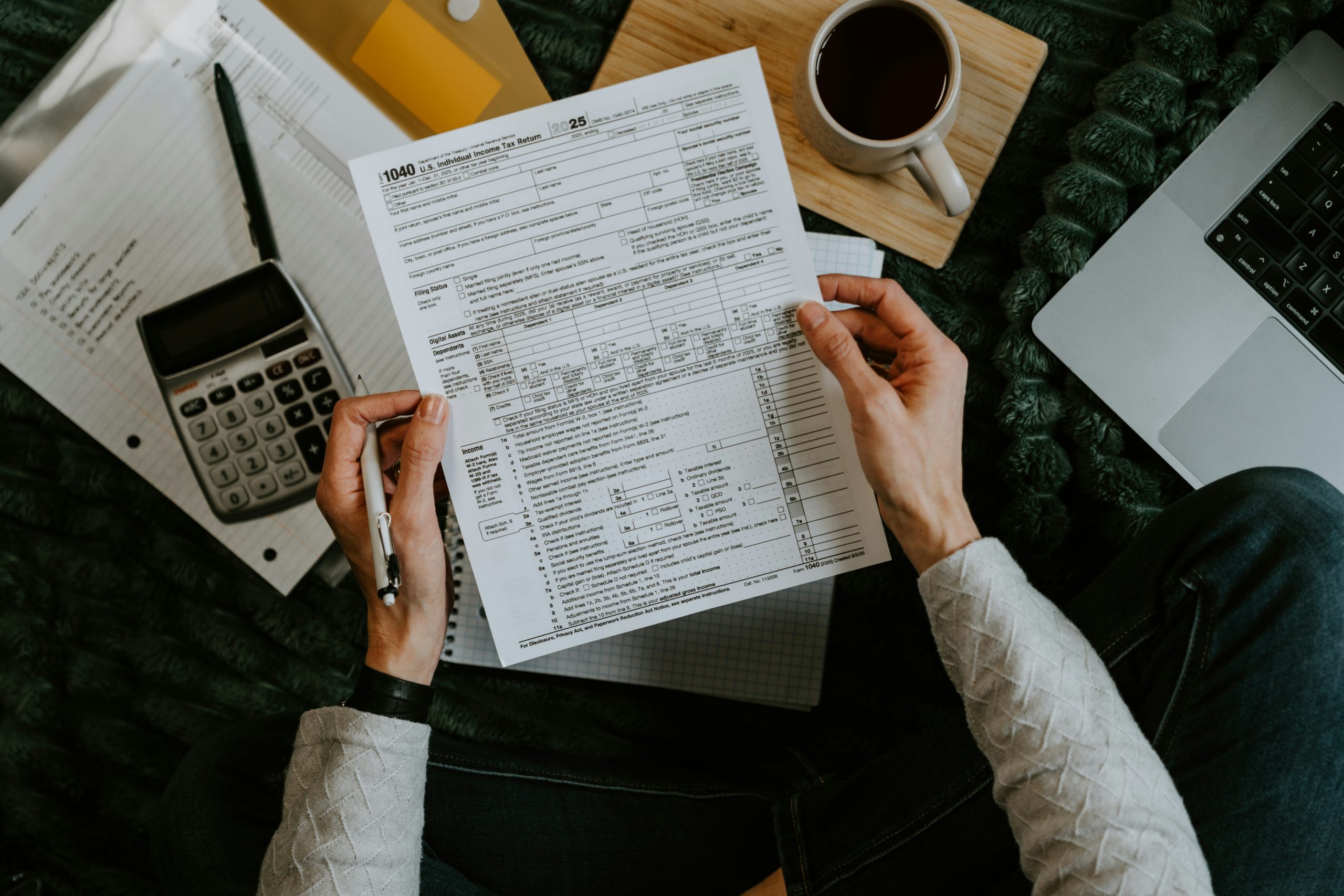 Payroll outsourcing and payroll service options for businesses